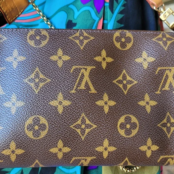 Louis Vuitton EVA Brown Monogram Crossbody - Picture 6 of 16